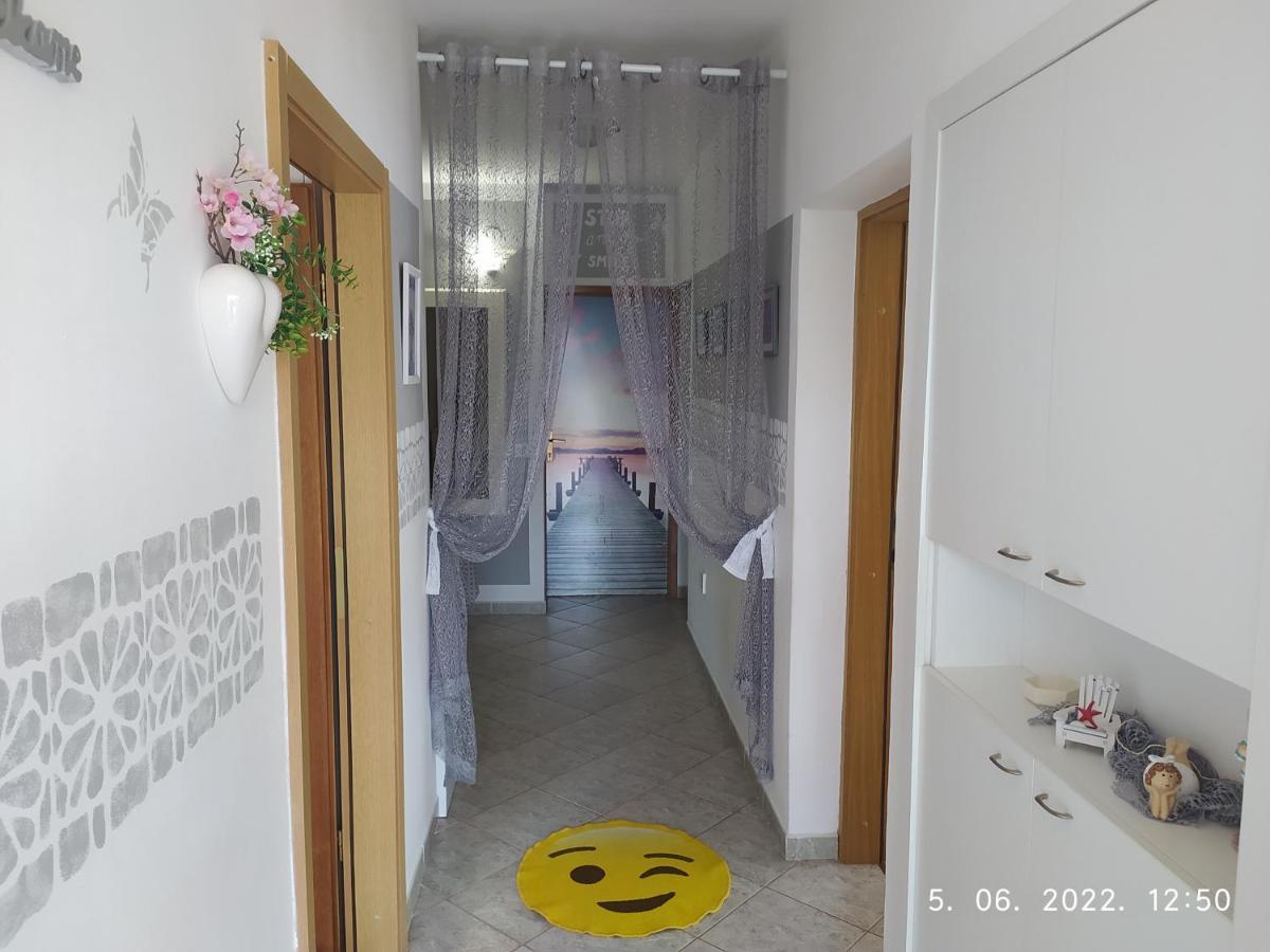 נובי ווינודולסקי Apartment Sara מראה חיצוני תמונה