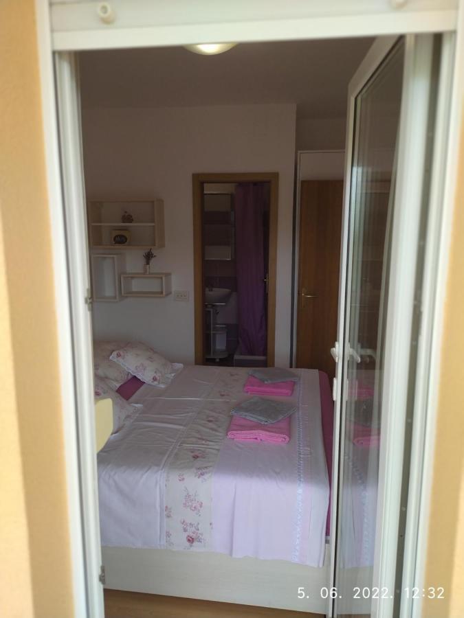נובי ווינודולסקי Apartment Sara מראה חיצוני תמונה