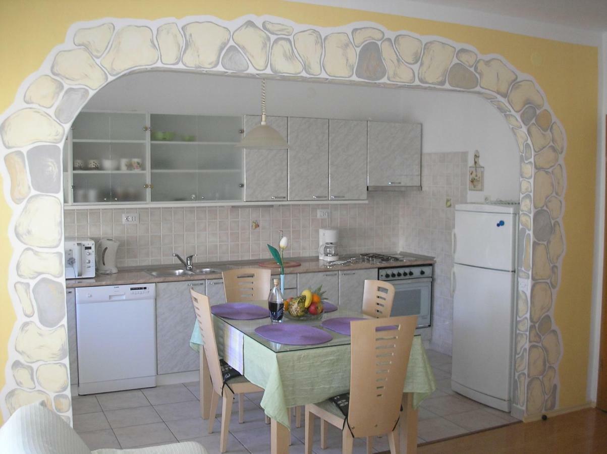 נובי ווינודולסקי Apartment Sara מראה חיצוני תמונה
